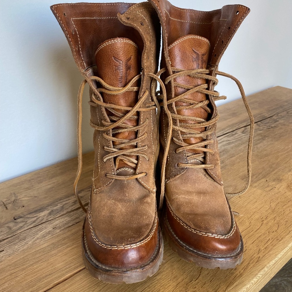 Frye lace up boots suede and leather size 7